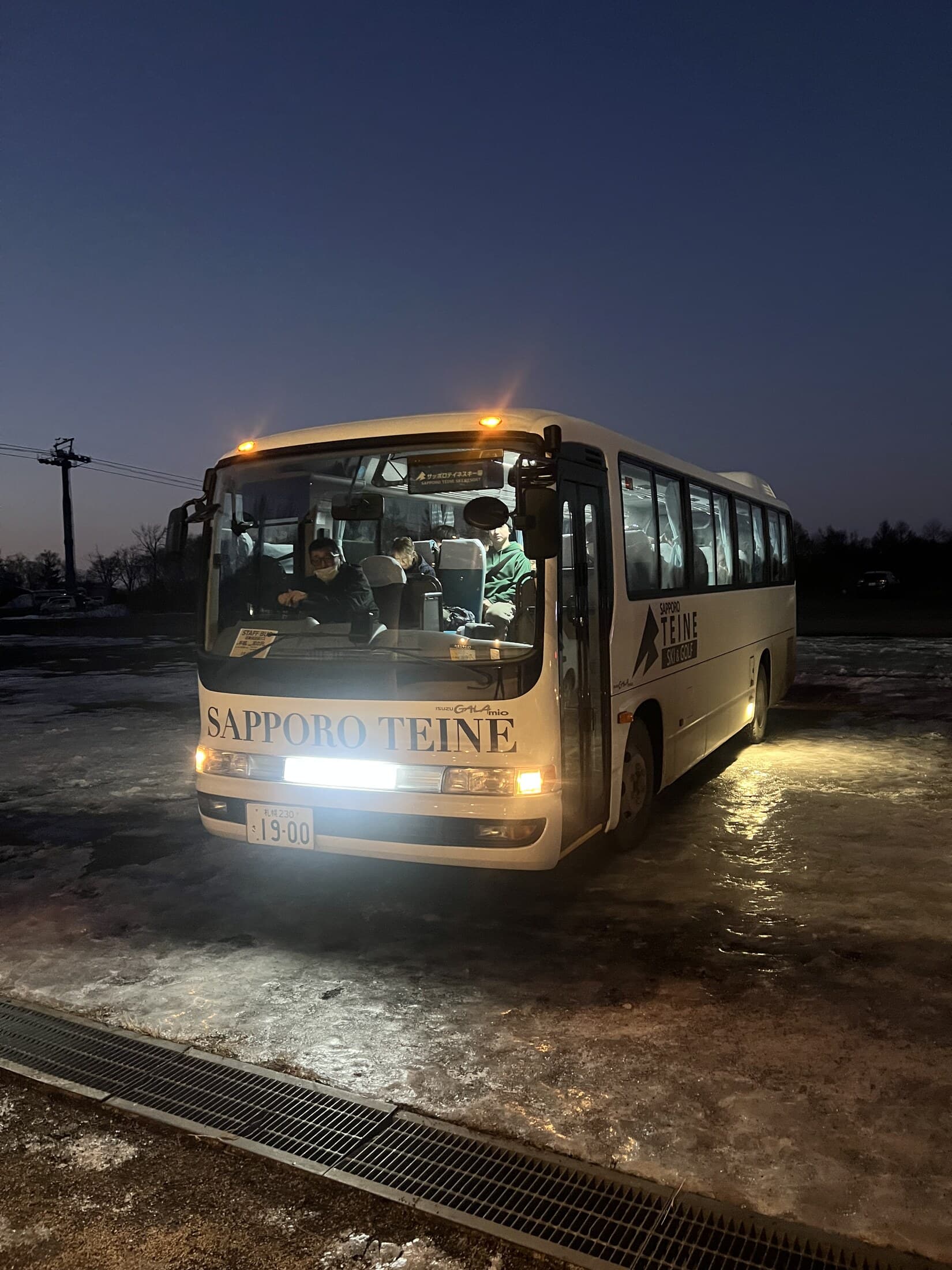 Sapporo Teine shuttle bus at dusk