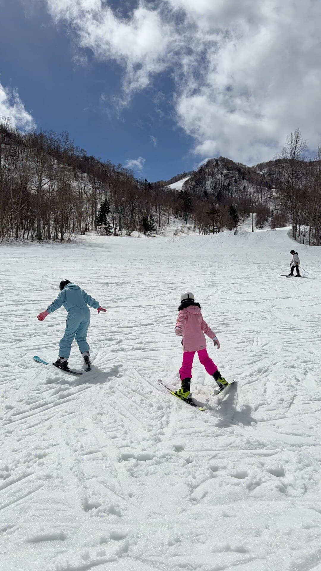 Young skiers during a spring lesson